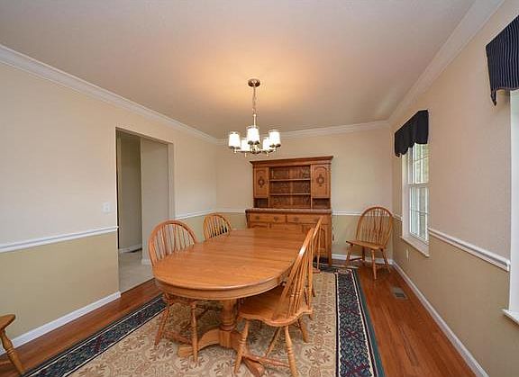 2nd image of 158 Hodgens Mill Ln