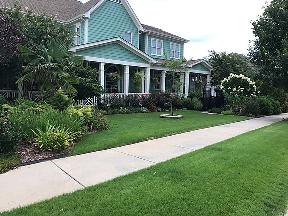 Complete View of Front 