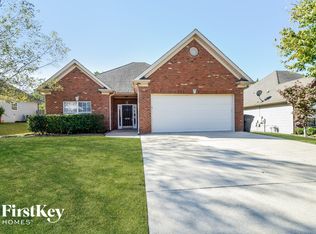 614 Waterford Ln, Calera, AL 35040