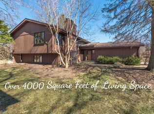 1148 Black Oak Dr, Downers Grove, IL