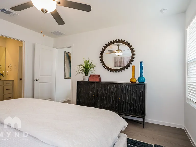 2732 Center Creek Ln — Photo 10