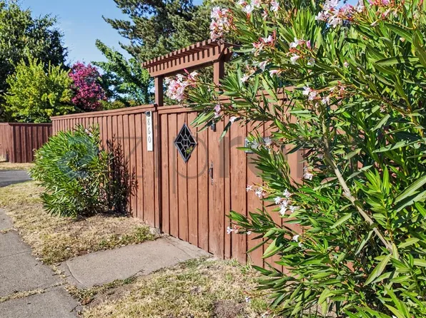 860 Watt Ave, Sacramento, CA 95864