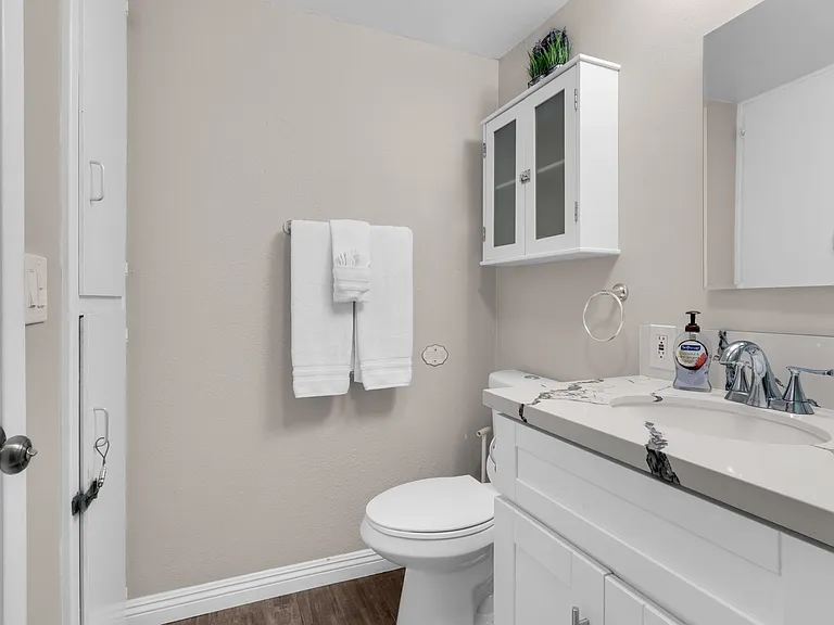 3630 Bayside Ln #6 — Photo 11
