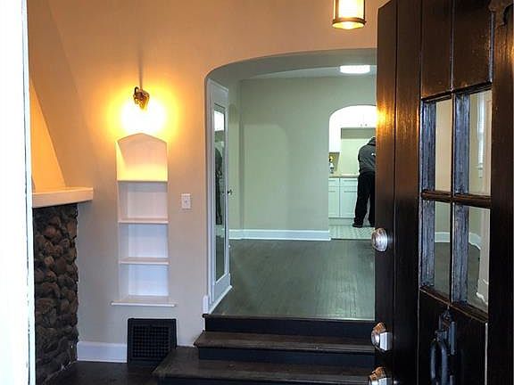 4th image of 1473 N Shannon Ave