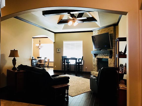3rd image of 4000 Cedar Pass Dr