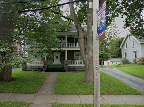 442 Main St