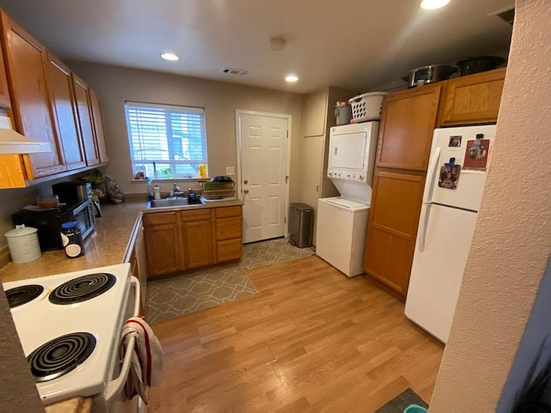 2nd image of 4398 S Acoma St