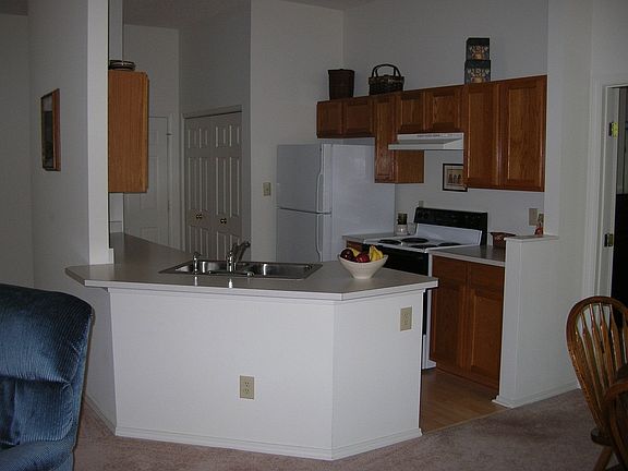 5th image of 2107 S Summerwood Ct