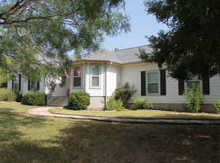 3301 Pawnee Trl, Kingsland, TX 78639