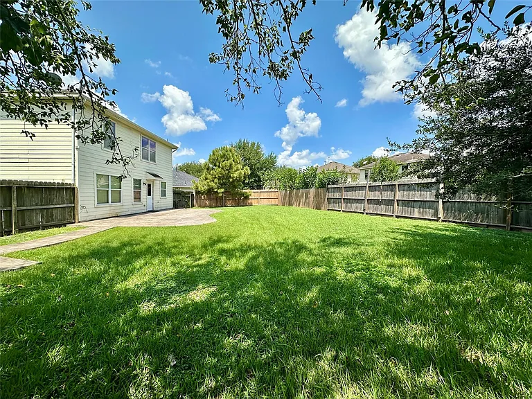 8607 Heather Bluff Ct — Photo 30