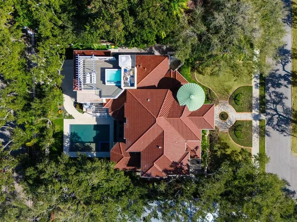 1655 South Dr, Sarasota, FL 34239