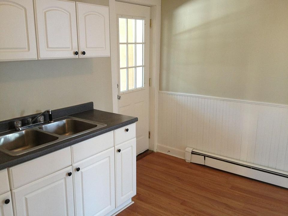 11 Fairview Ave Poughkeepsie NY Zillow