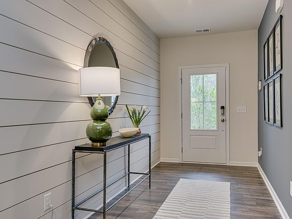 2nd image of 1015 Curlew Cir