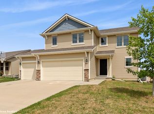 3481 Horton Cir, Clive, IA 50325