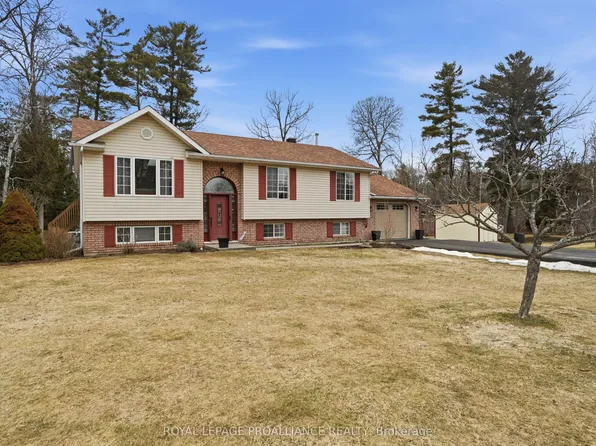 72 Glenburnie Rd, Quinte West, ON K8V 5P4