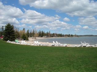 1387 N State St APT 15, Saint Ignace, MI 49781