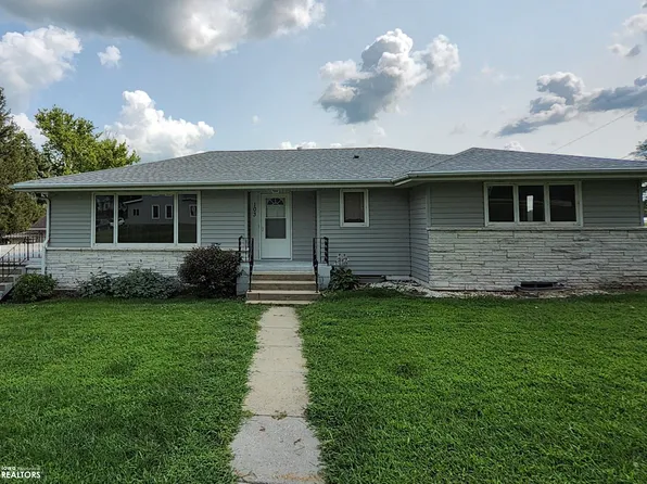 103 W Lyon St, Avoca, IA 51521