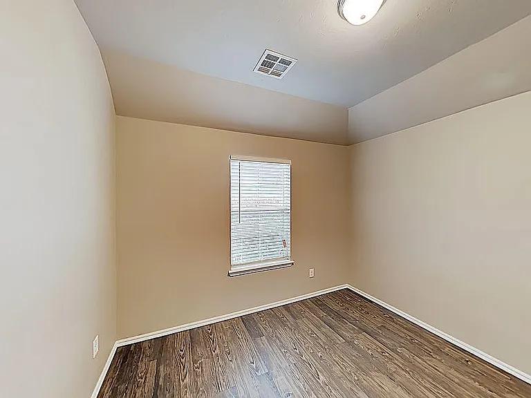 11202 NW 114th St — Photo 26