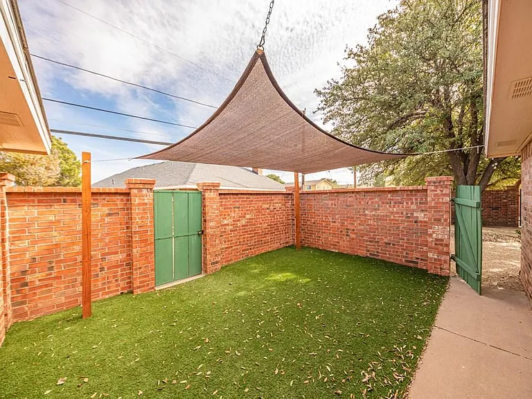 4800 W Wadley Ave — Photo 33