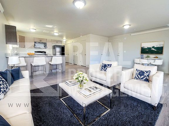 2nd image of 3656 Lena Ave #2