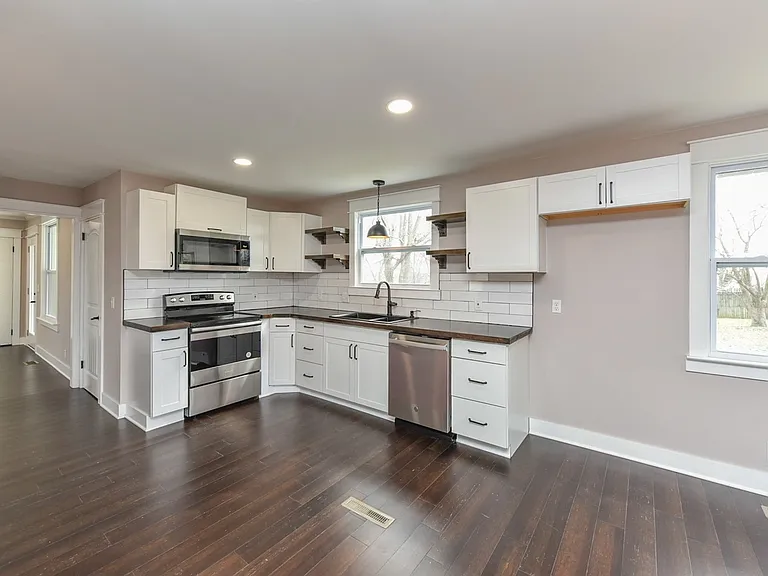 248 Bell Rd — Photo 33