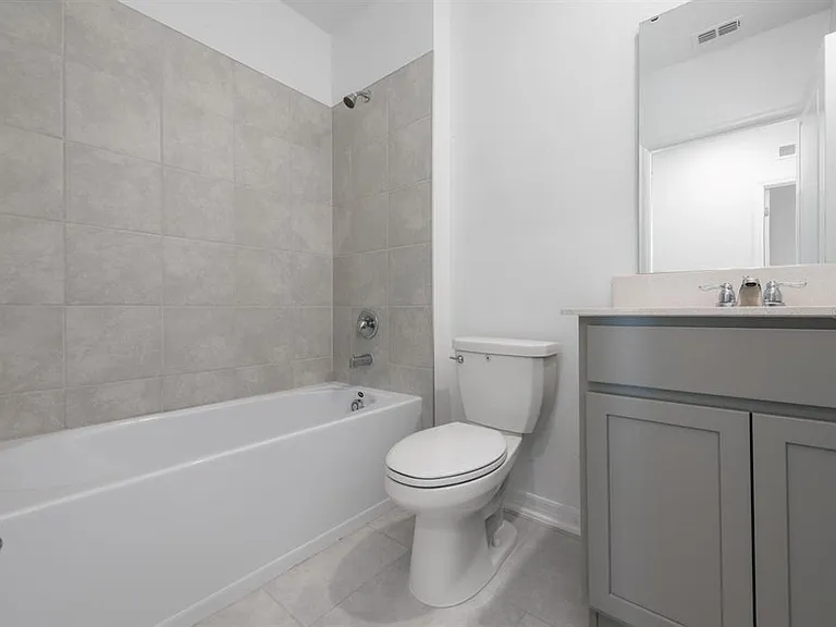 573 Bell Prairie Cir — Photo 14