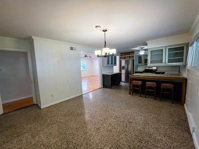5226 Princeton Rd — Photo 5