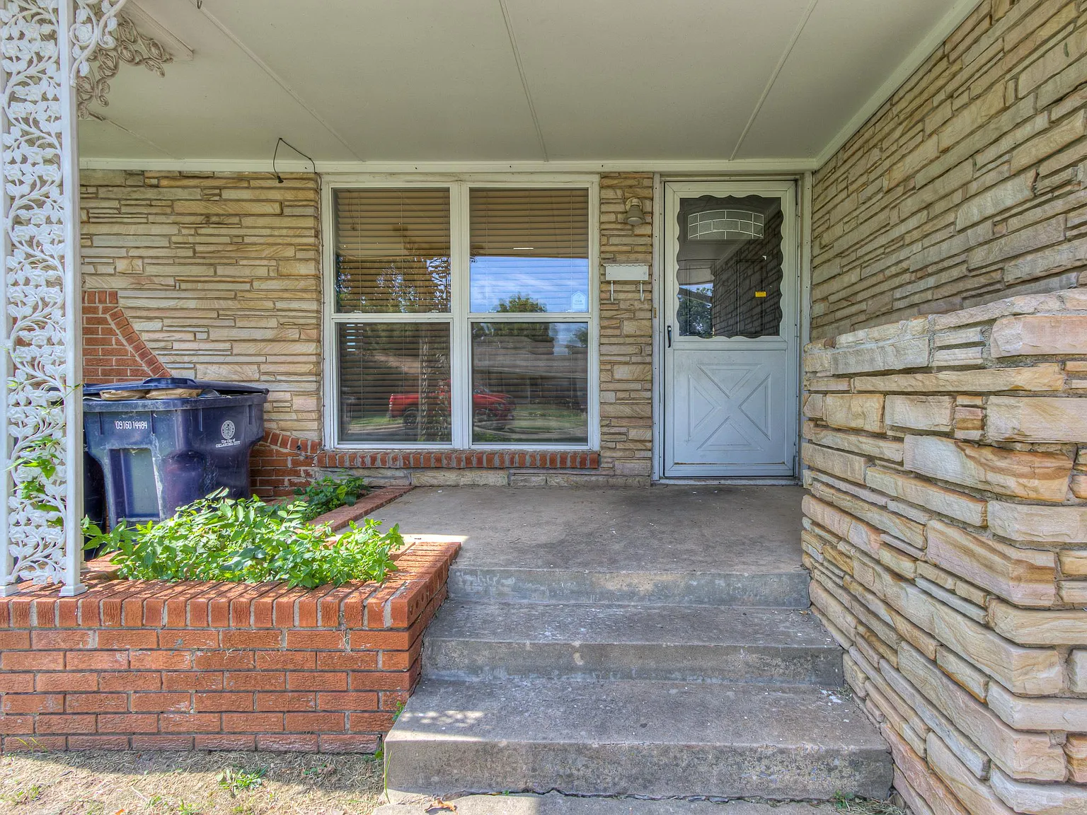 3 bed, 1006 sqft, $1,295 — Photo 4