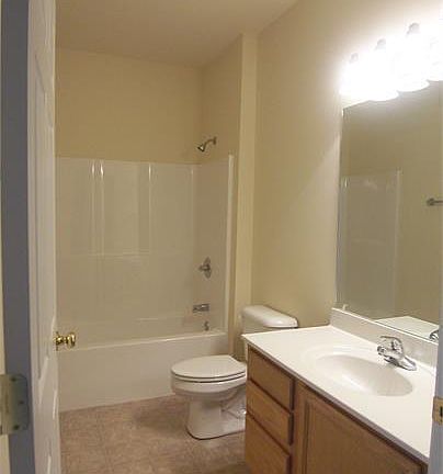5th image of 114 Hardinberry St