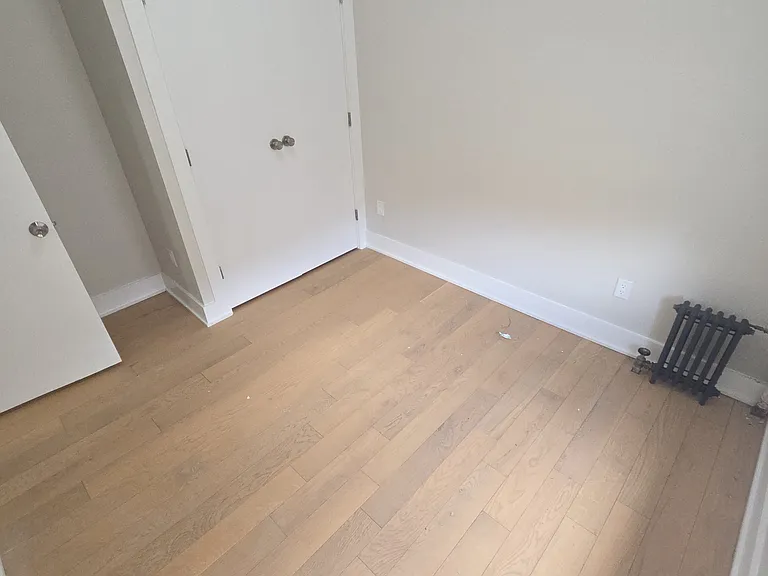 214 Duncan Ave #104 — Photo 6