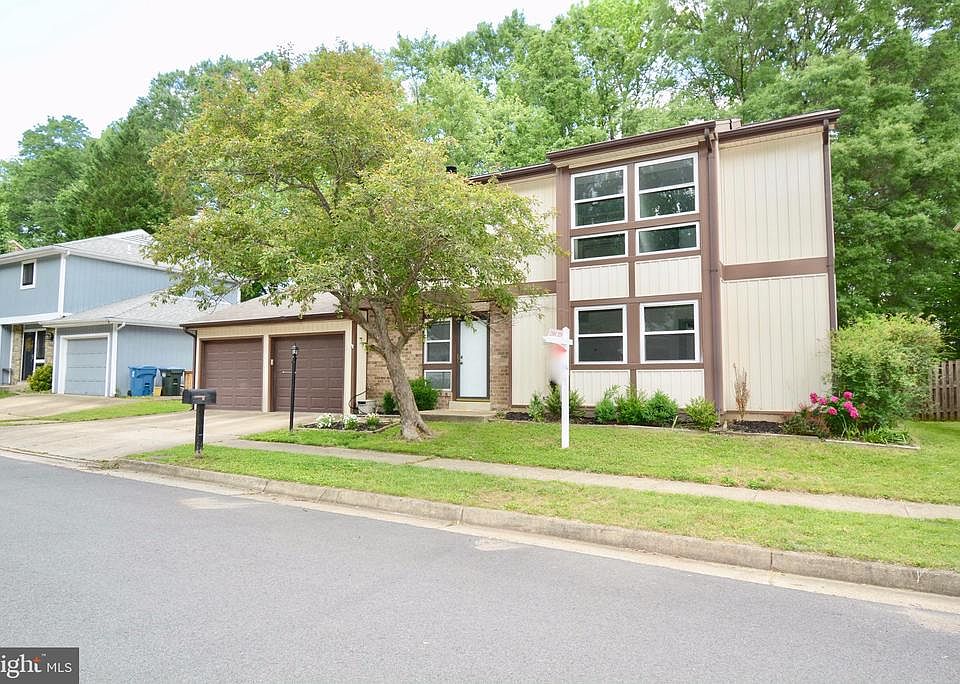 1st image of 6915 Deer Run Dr