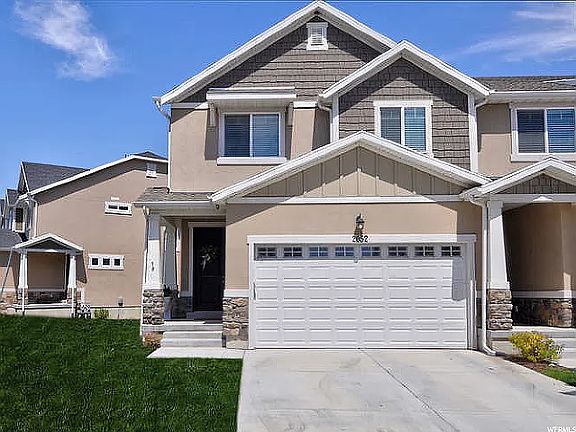 3rd image of 2052 W Fairway Ln
