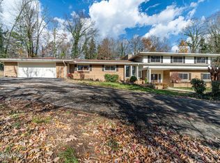 109 Baker Ln, Oak Ridge, TN 37830