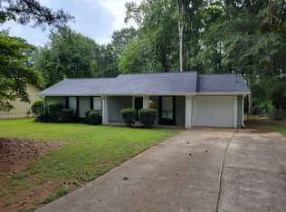 8994 Gatewood Dr, Jonesboro, GA