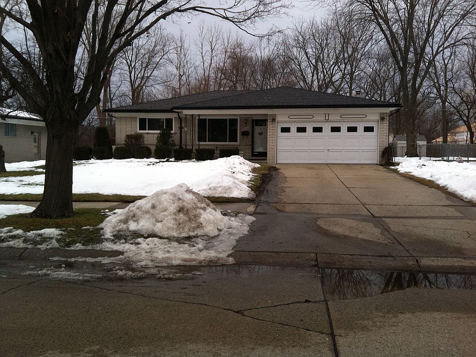 1st image of 38140 Charwood Dr