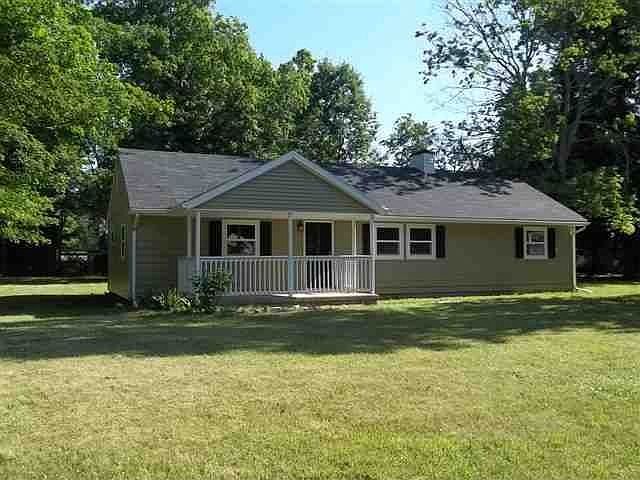 1st image of 3200 W Grace Ln