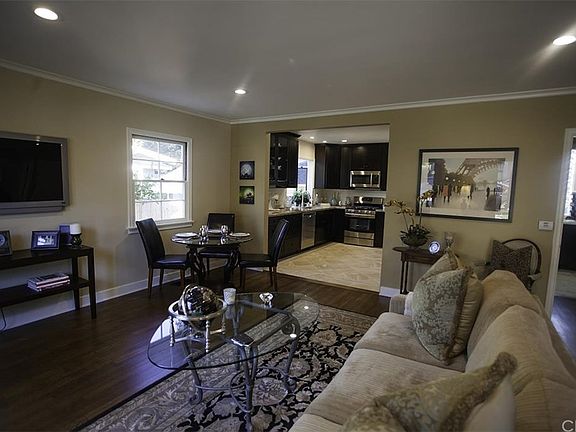 5th image of 360 Mariposa Ave
