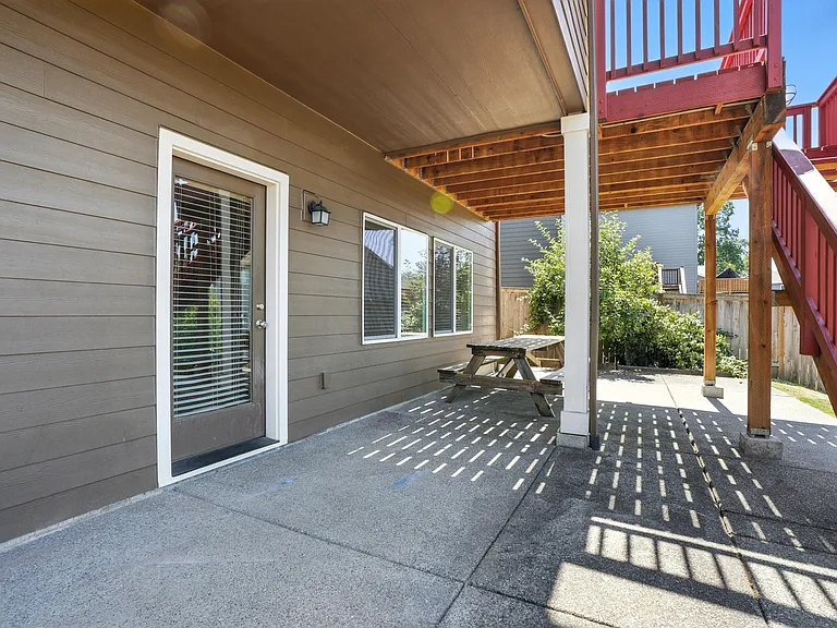 15710 NE 22nd Ave — Photo 31