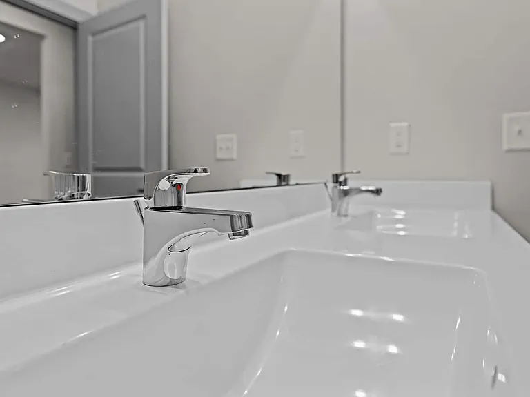 Litchford 315 Apartments — Photo 46