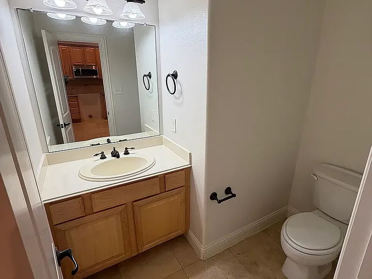 2316 Stutz Dr #B1 — Photo 12