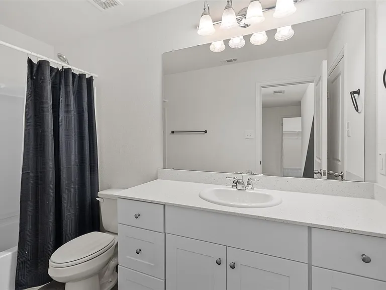 14707 Callard Ct — Photo 22