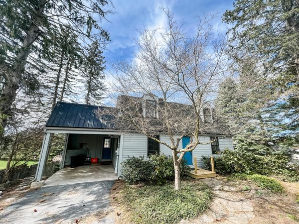 2033 Pine Cliff Rd
