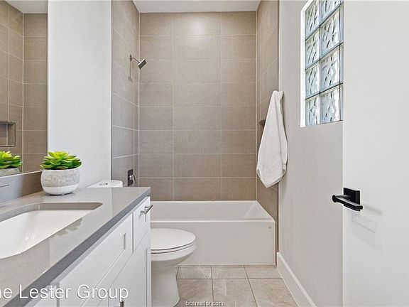 5th image of 246 Estate Cir