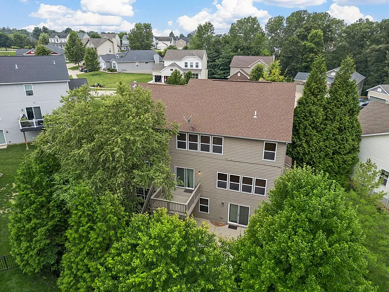 615 Derby Way Dr — Photo 3