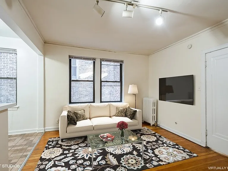 644 W Wrightwood — Photo 9