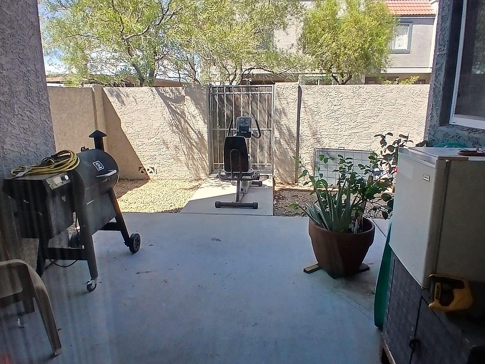1st image of 2311 E HARTFORD Avenue #38