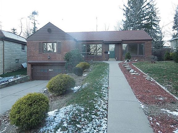 2nd image of 960 Lakemont Dr