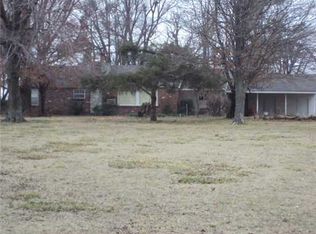 238 Rr 3 Rd, Westville, OK 74965