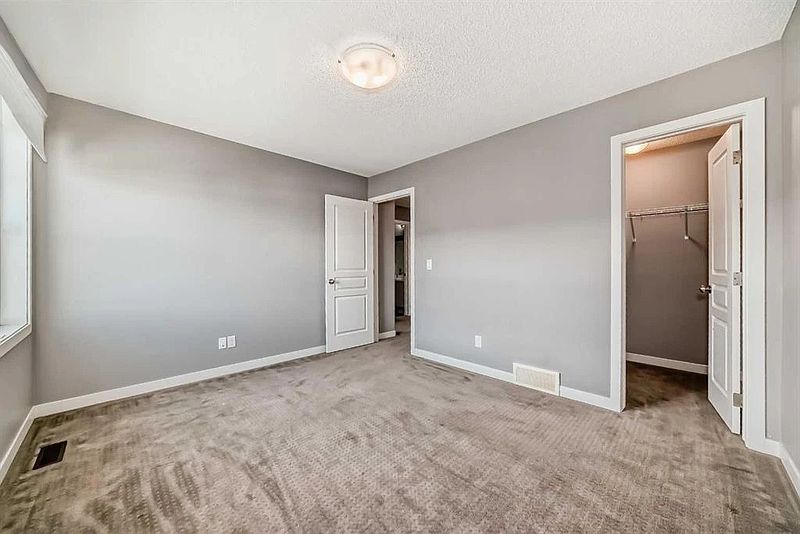 Calgary Townhouse for rent - 2 Bedrooms — photo 3
