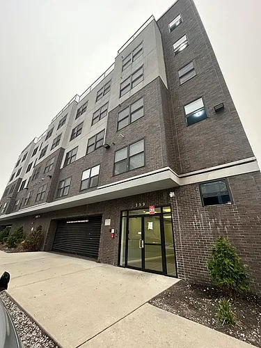 358-360 Hamilton Ave #305 Photo 1 358-360 Hamilton Ave #305 Photo 1